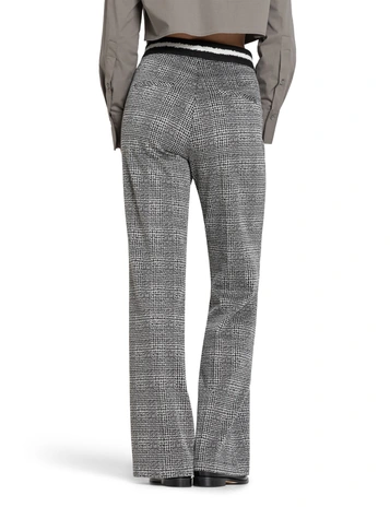 Cambio pantalons 6450022218