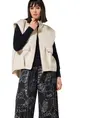 Caroline Biss gilets 4823