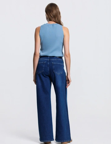 JANSEN tops MOISE SS26