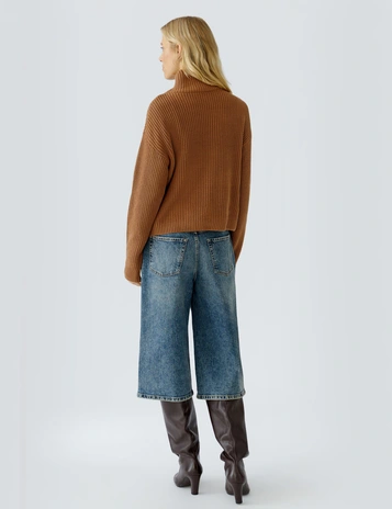 Oui sale 0094273