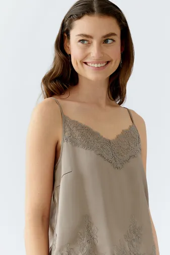 Oui tops 0094325