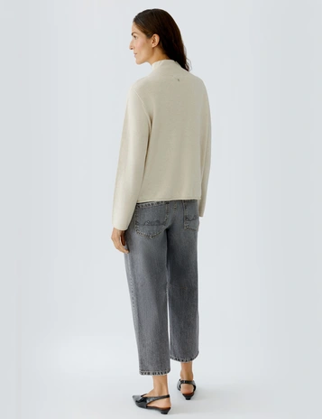 Oui trui 0086104