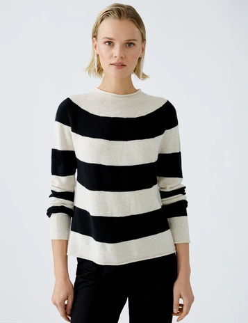 Oui trui 0089154