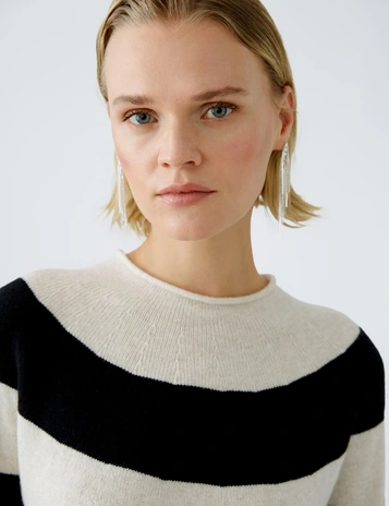 Oui trui 0089154