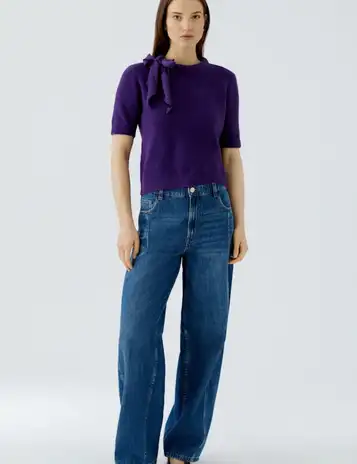 Oui trui 0098988