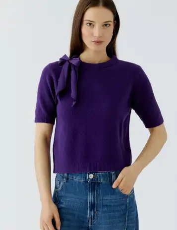 Oui trui 0098988