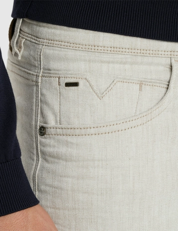 Vanguard chino VTR2503620