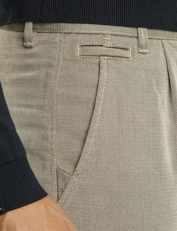 Vanguard chino VTR2511647
