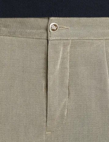 Vanguard chino VTR2511647