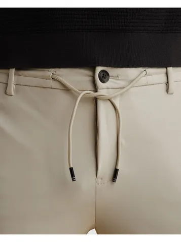 Vanguard chino VTR2602600